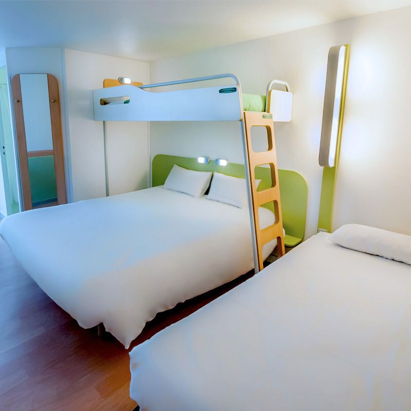 Chambre famille de l'hôtel Ibis Budget de Vannes